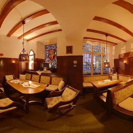 Weingut Schuetzen 酒店 森海姆