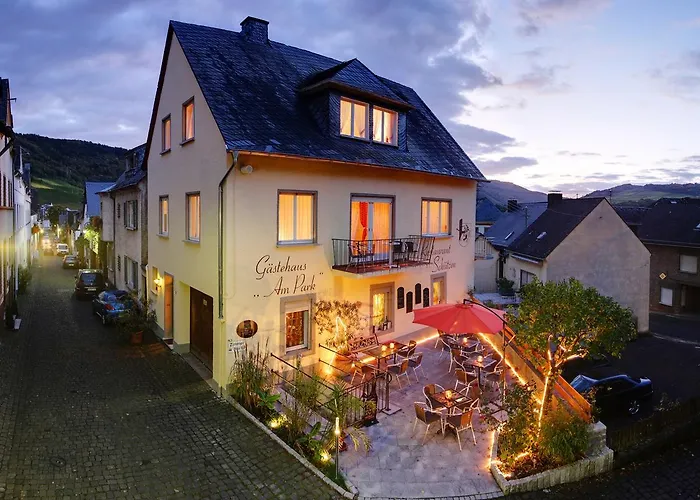 Weingut Schuetzen 酒店 森海姆